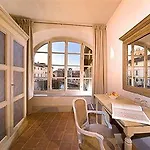 San Giovanni מלון 4*
