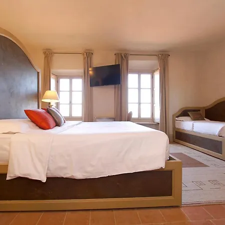 San Giovanni 4*