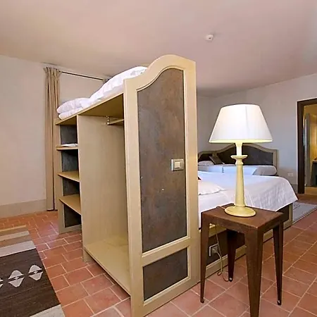 Otel San Giovanni 4*