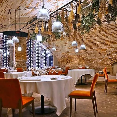 San Giovanni 4*
